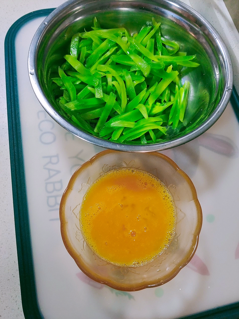 莴苣炒鸡蛋❗️好吃又下饭的做法 步骤1