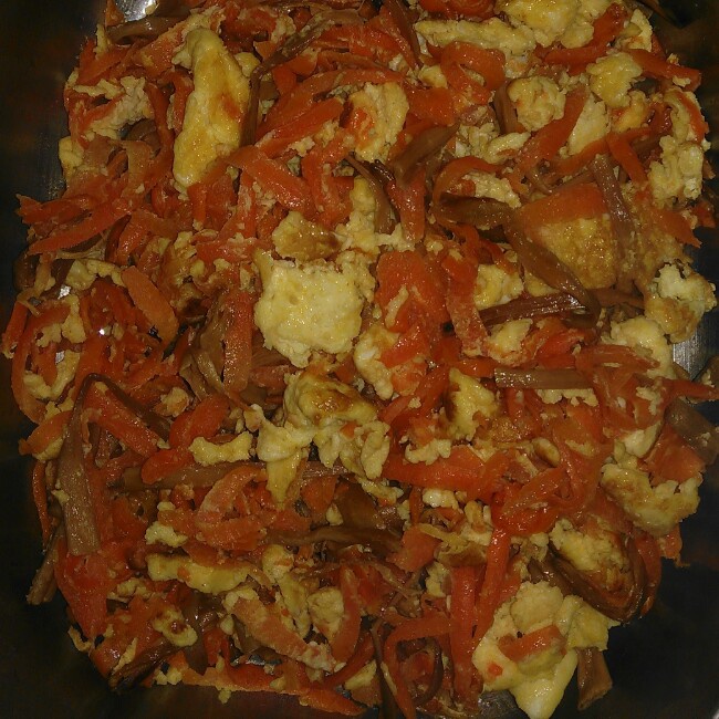 黄花菜炒鸡蛋