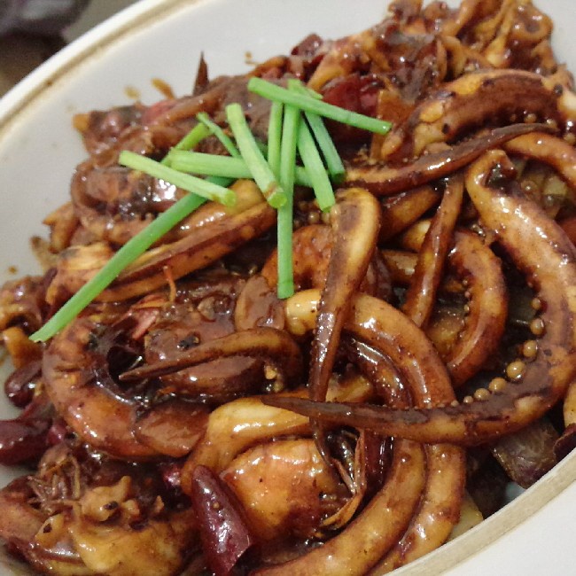 干锅酱香鱿鱼