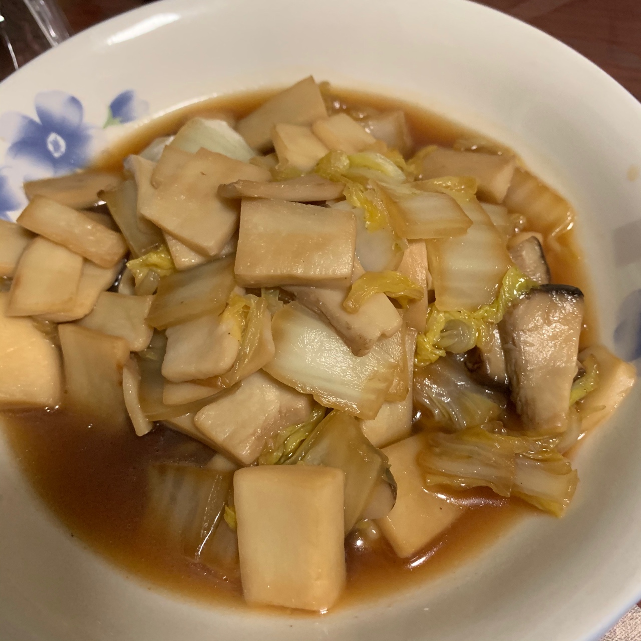杏鲍菇煮大白菜