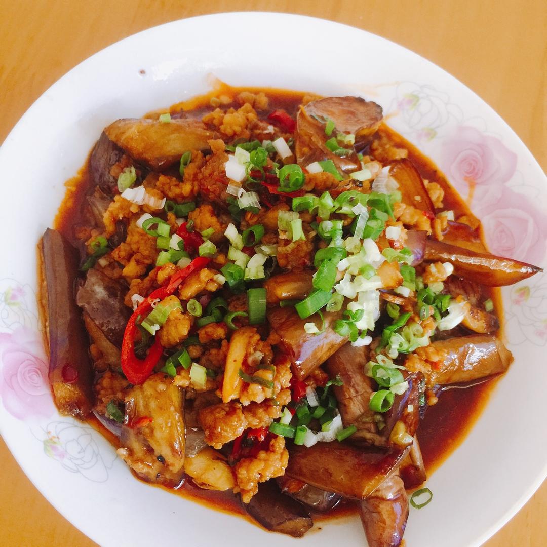 酱香肉末烧茄子