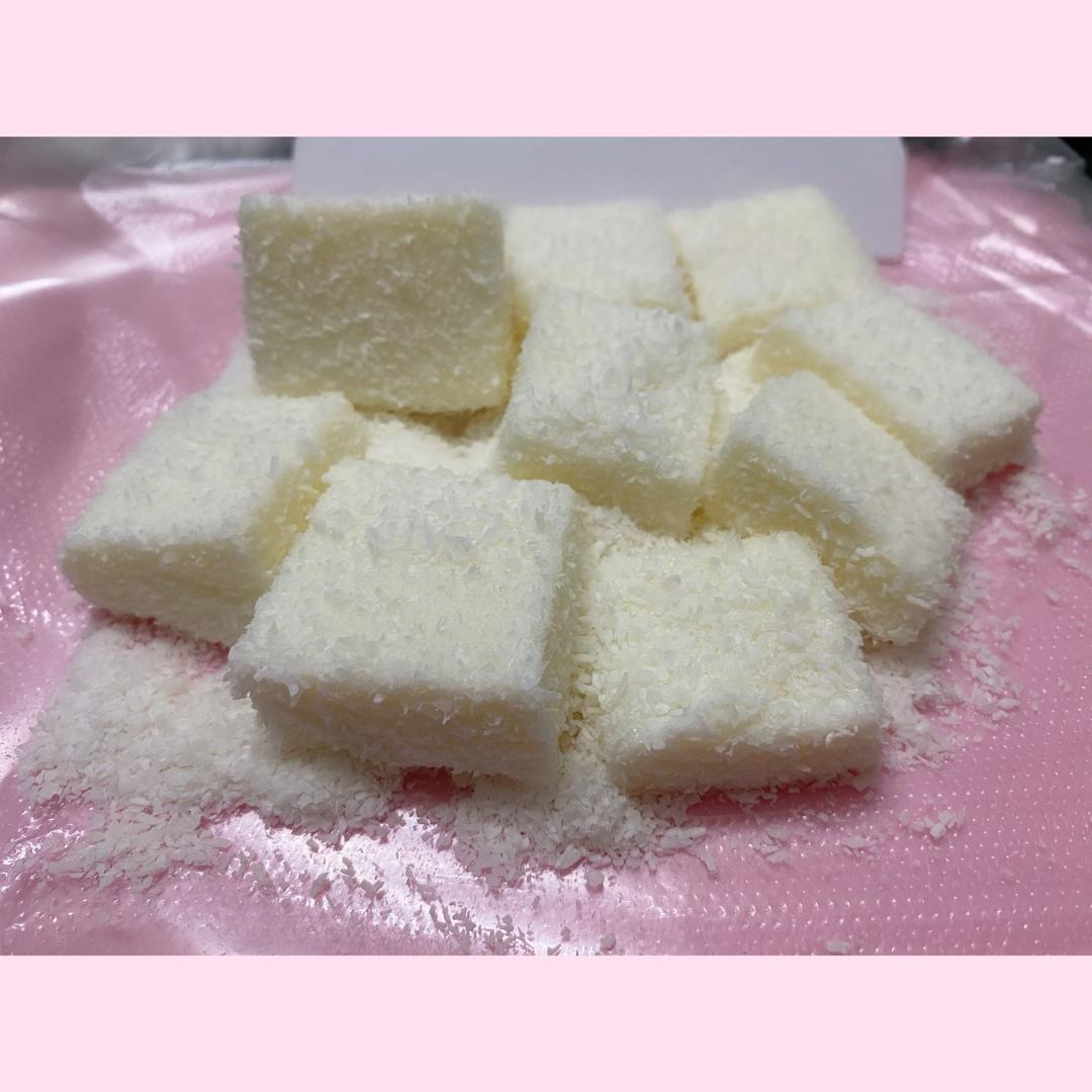 完胜85度C牛奶椰丝小方