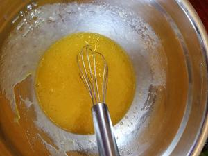 杏仁芝麻鸡蛋薄脆饼干，杏仁和芝麻是绝配的做法 步骤4