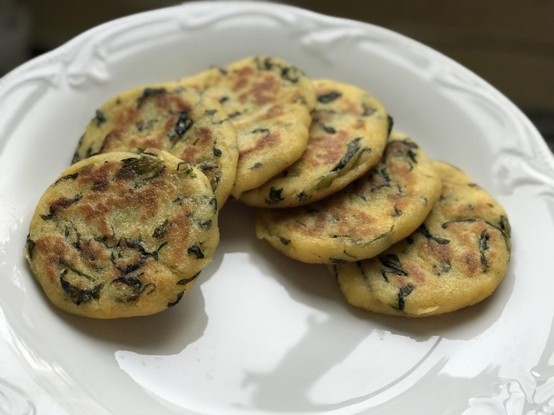 玉米面菜饼子（贴饼子）