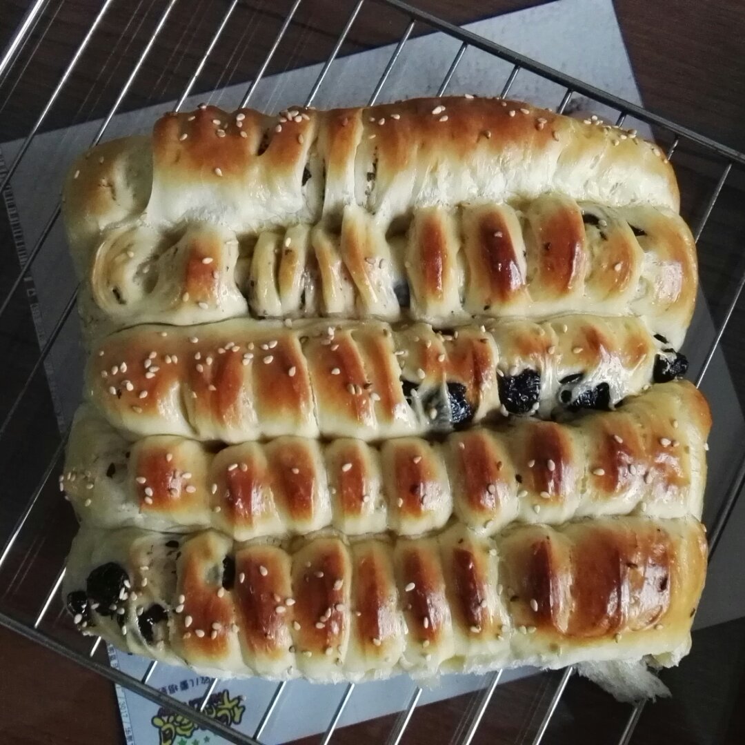 准备好葡萄干一起来做软软——Yolk葡萄卷