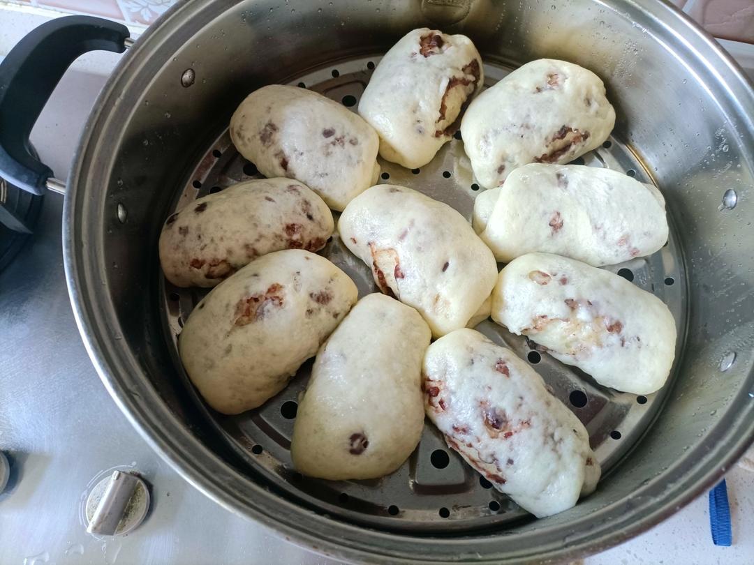 堪比宫门口馒头的红豆卷