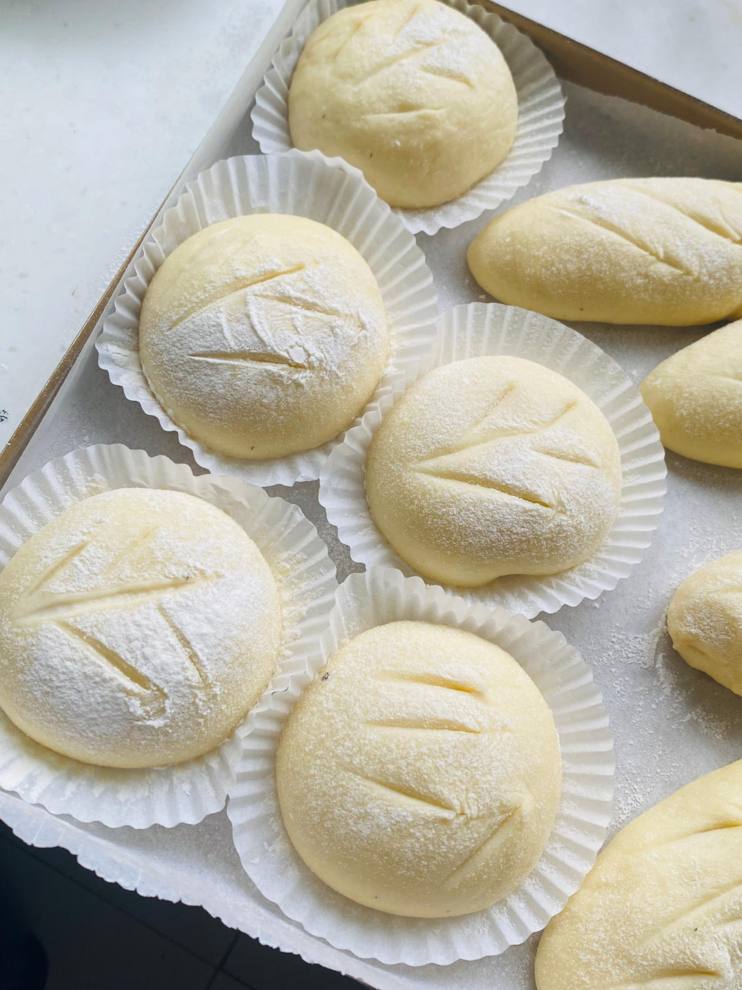 如棉花般松软的海苔肉松面包