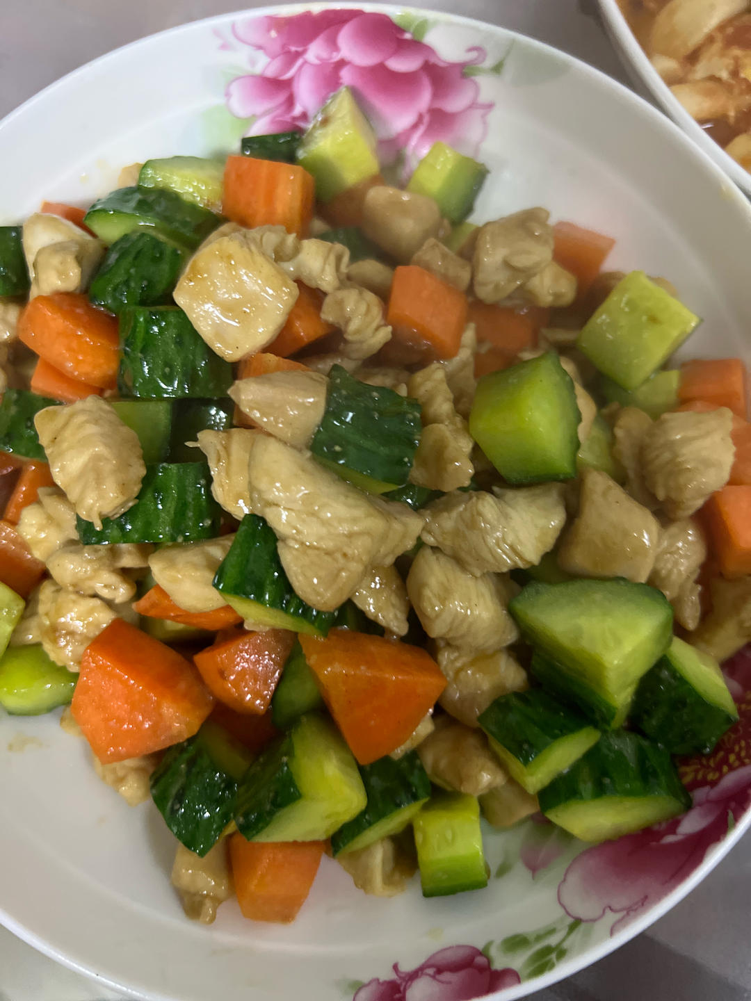 胡萝卜黄瓜鸡胸肉