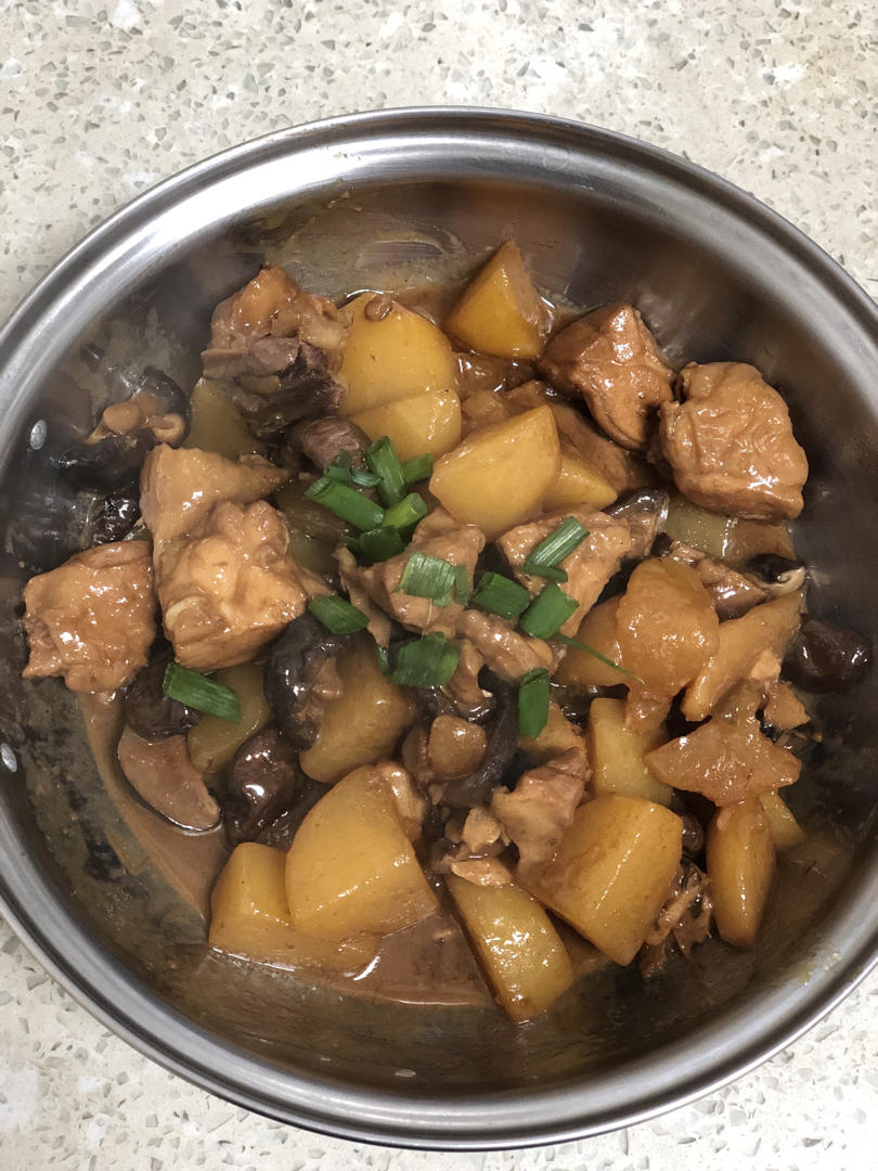 小鸡炖蘑菇