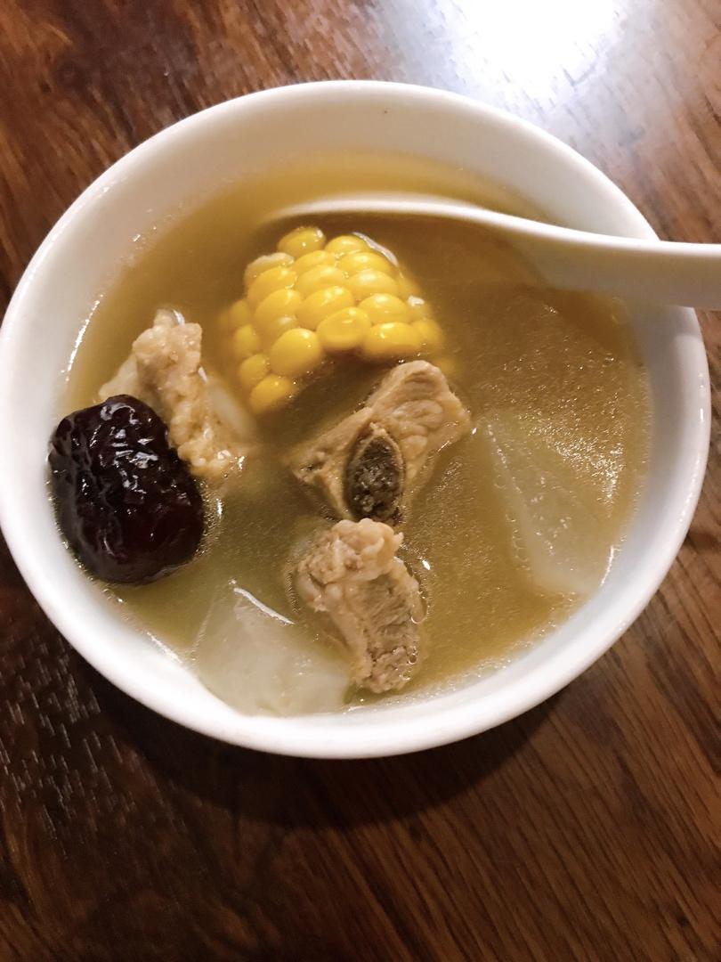 虫草花玉米排骨汤