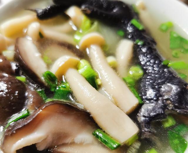 小白也能做的铸铁锅版乌鸡汤的做法