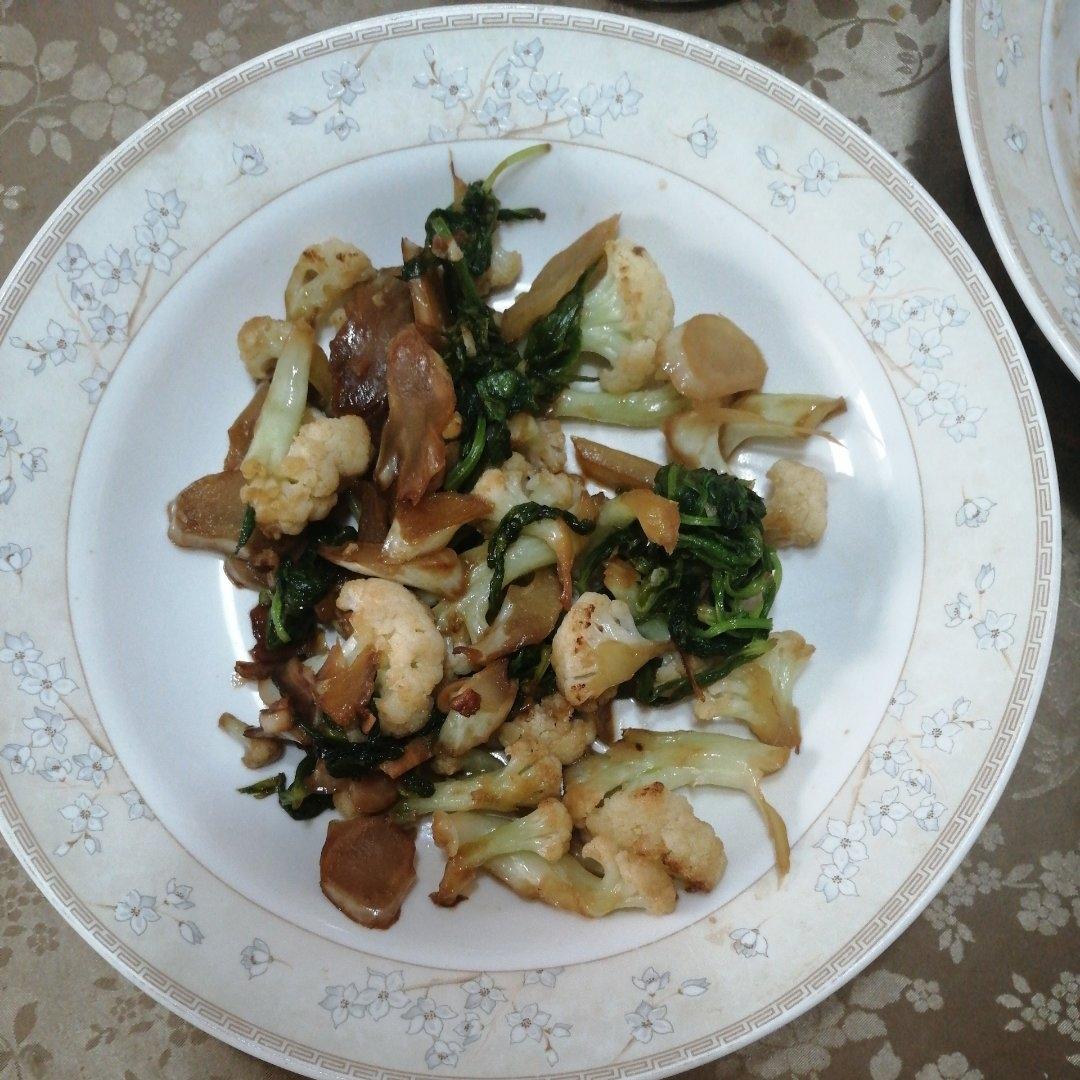 和饭店一个味道的干锅花菜