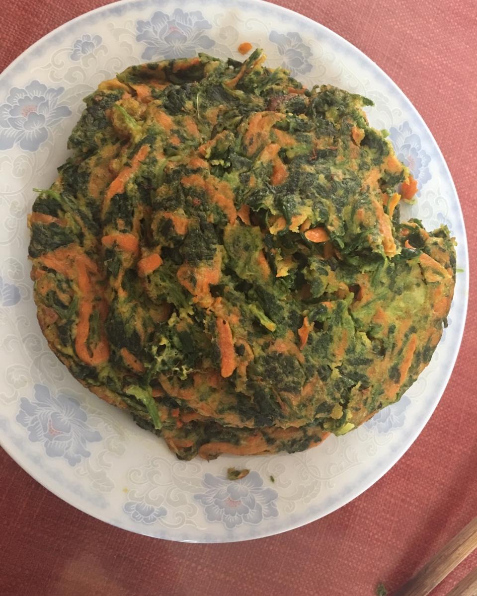 菠菜胡萝卜蛋饼