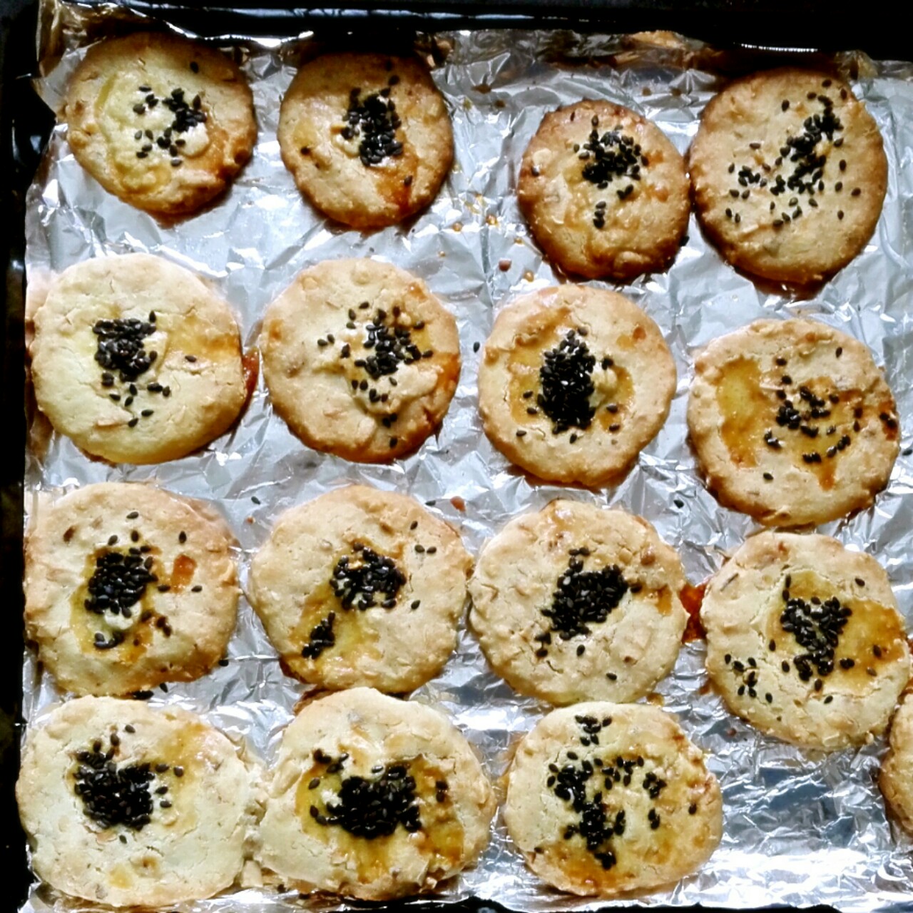 美味花生小小酥