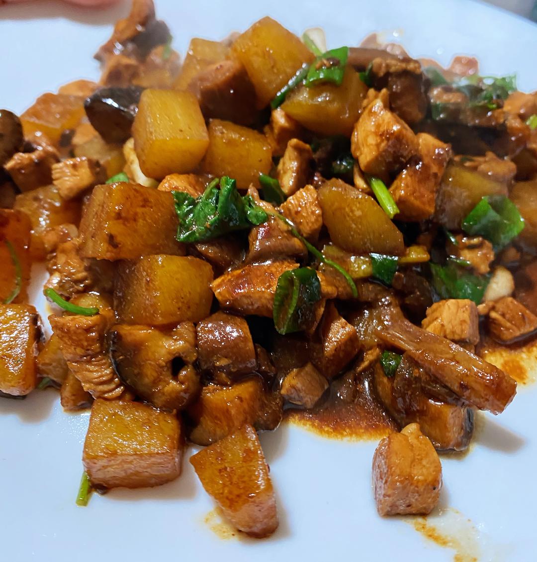 简单易学香菇炒鸡胸肉的做法