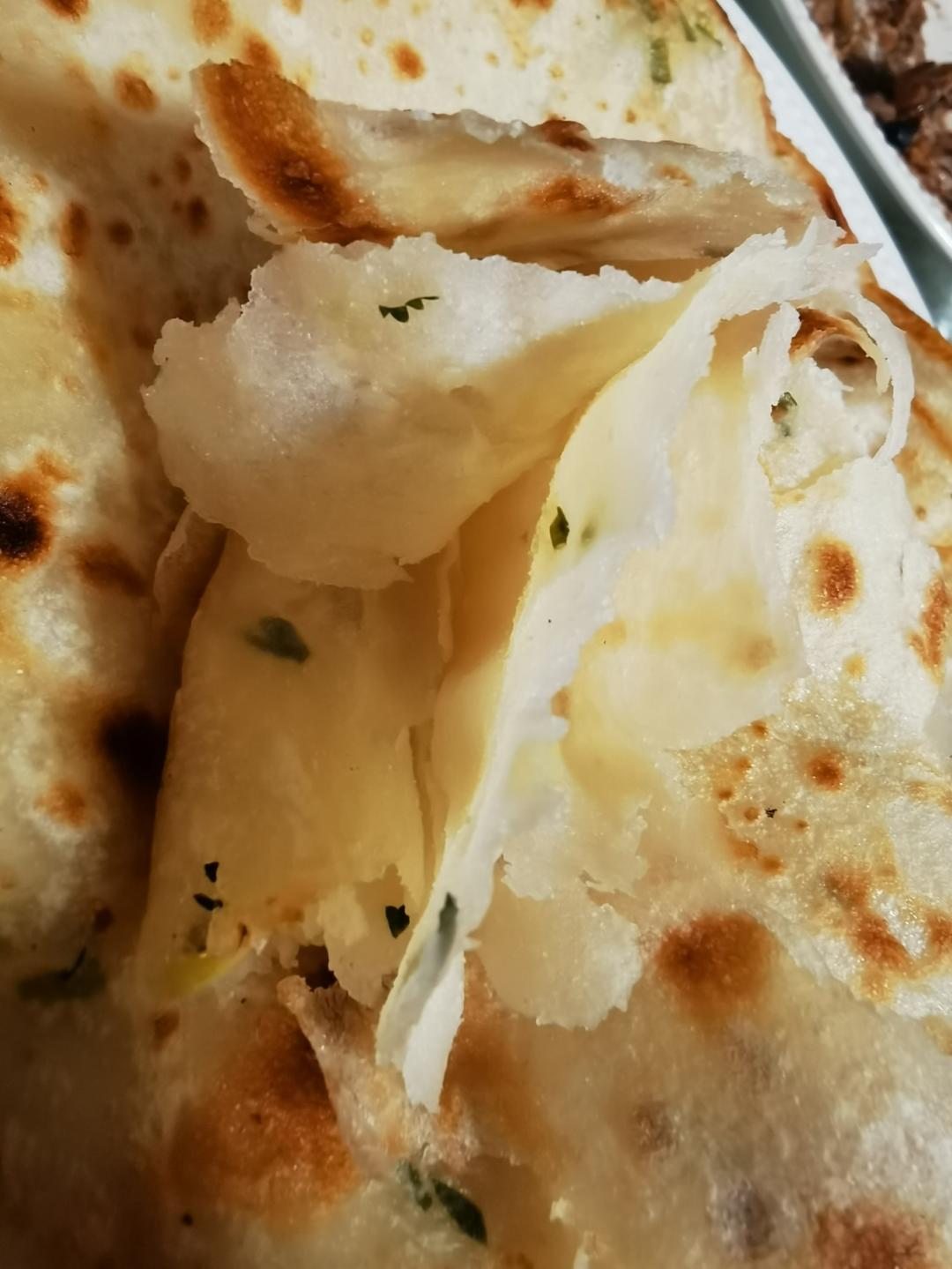 烙饼不硬的小窍门 掌握了你也能看出柔软多层凉了不硬的小油饼