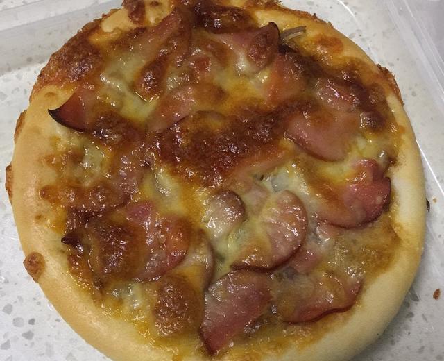 空闲时间自制小披萨,美味可口,大人小孩都喜欢吃……的做法