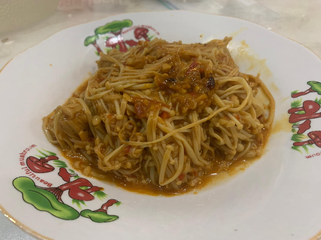 蒜蓉辣酱炒金针菇