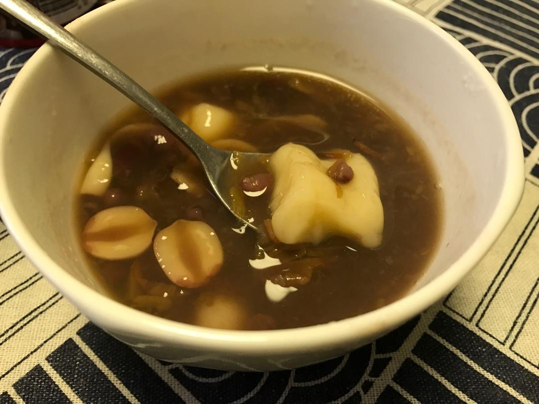 红豆百合莲子糖水