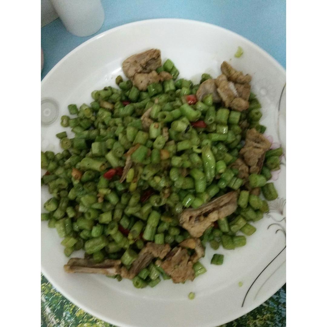 豆角炒肉