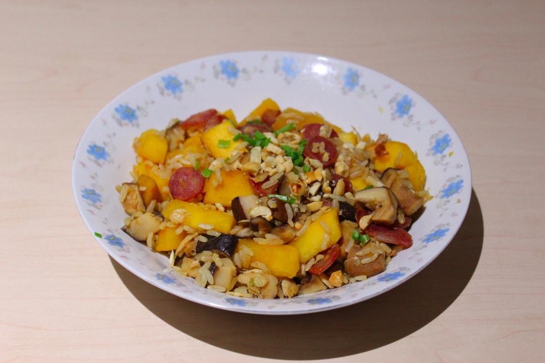 美味到不行的南瓜饭