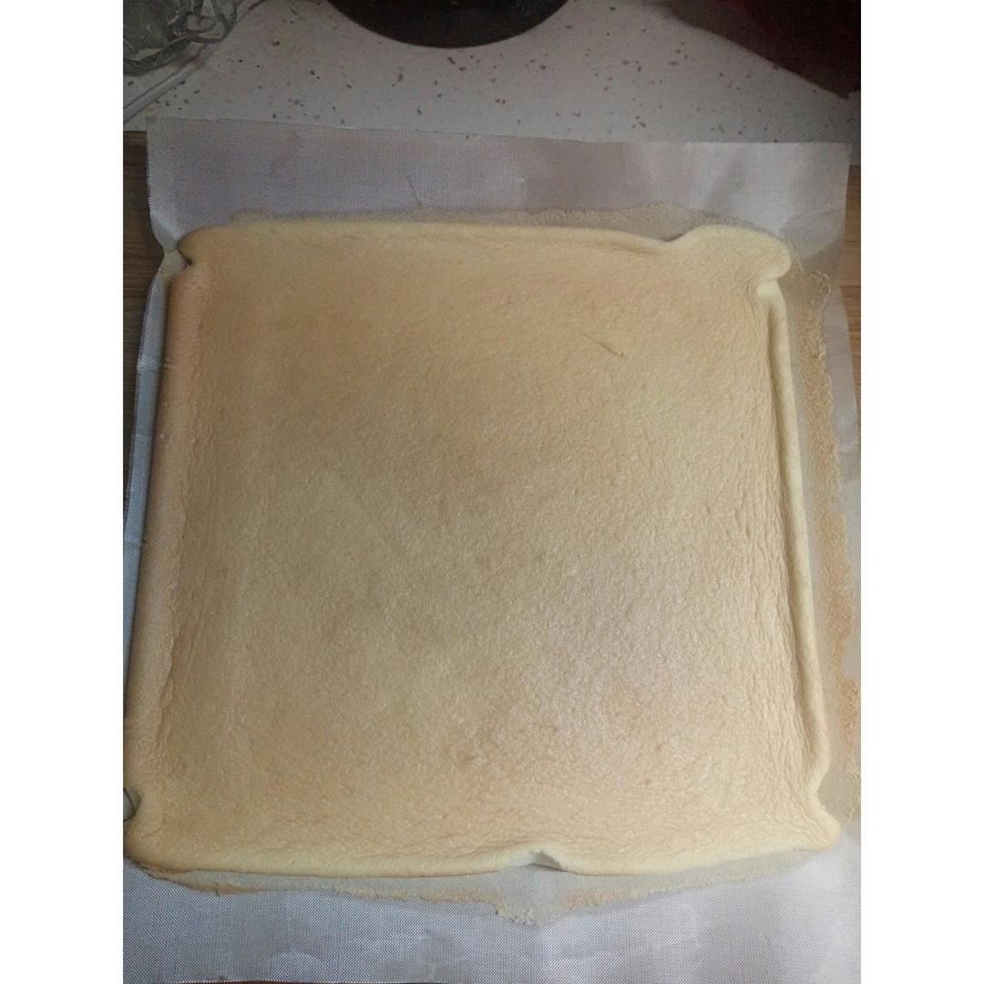 《Tinrry下午茶》教你做基础原味蛋糕卷