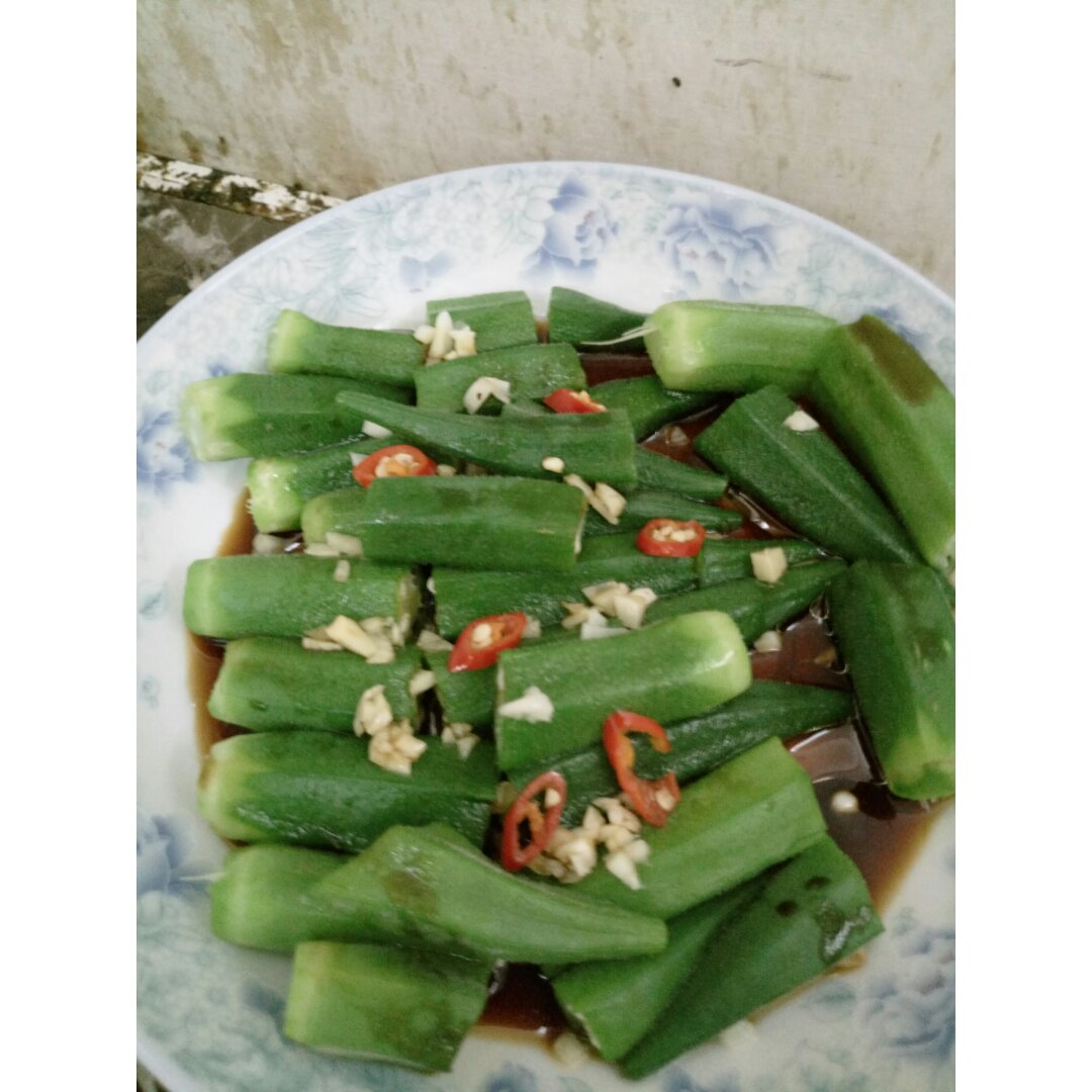 白灼秋葵