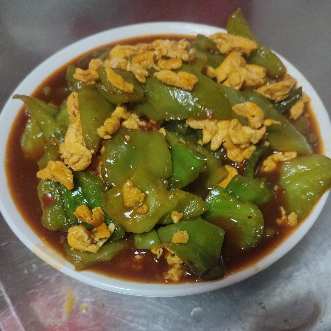 超级下饭的虎皮青椒炒鸡蛋！三碗饭都不够