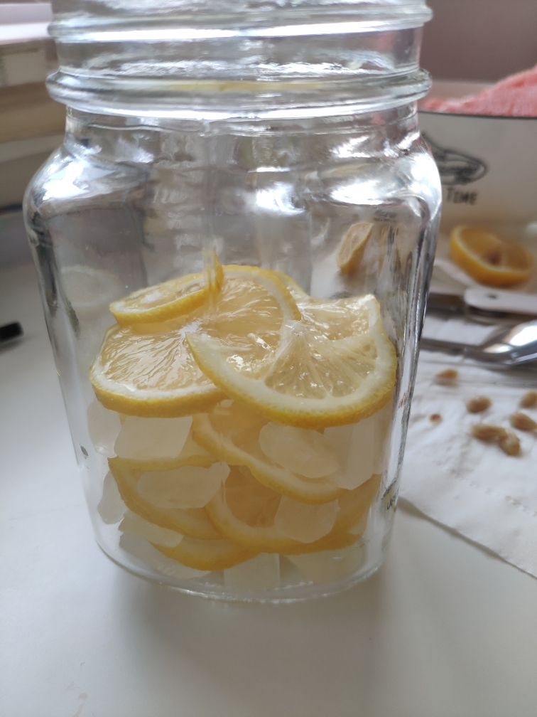 柠檬冰糖西瓜水的做法 步骤3