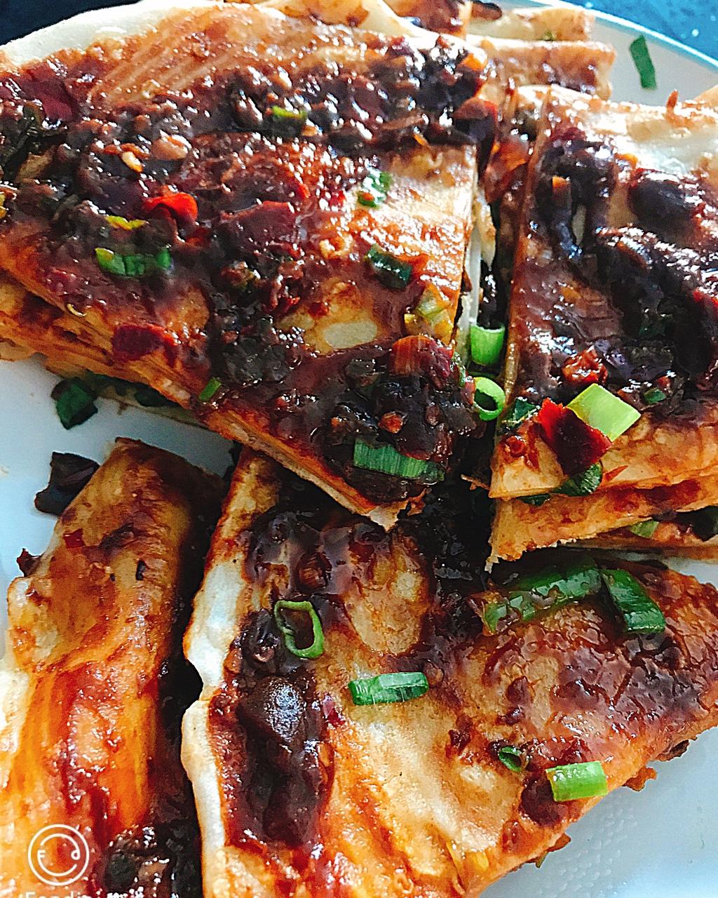 酱香饼 Spicy Soy Pancake