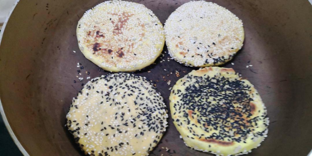 香芋饼(煎、蒸皆宜，适合宝宝吃)附咸、甜两方