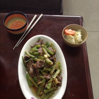 苦瓜炒牛肉