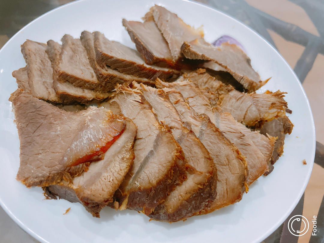 卤牛肉