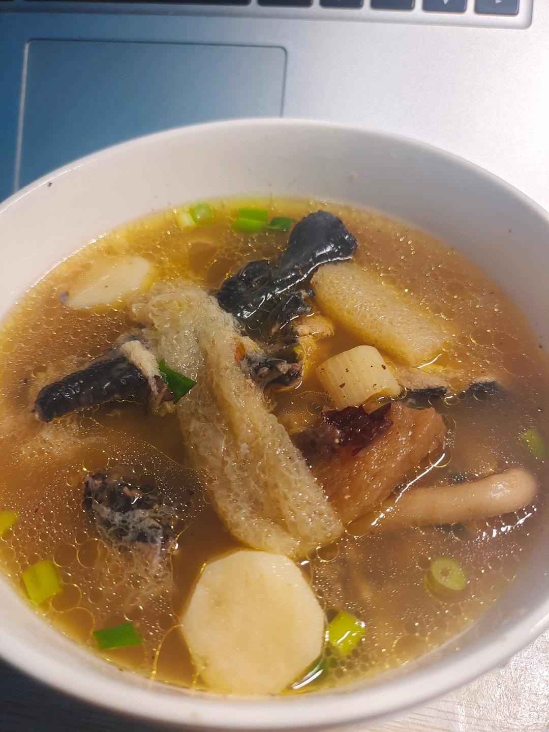 竹荪炖鸡汤（TM6）