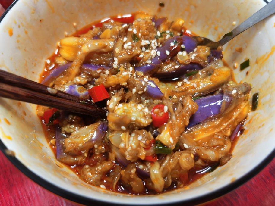 凉拌茄子这样做，堪称米饭杀手