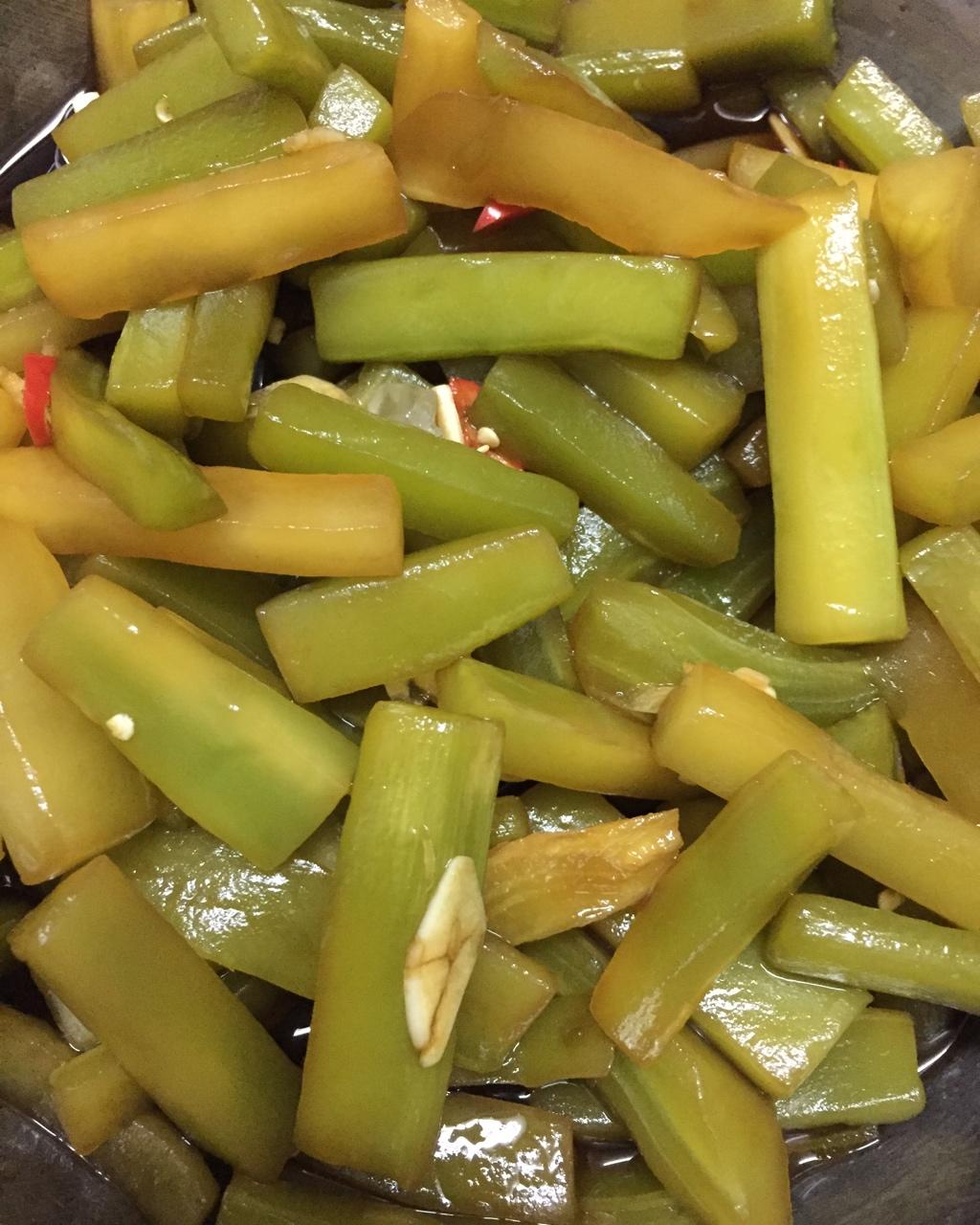 小米辣腌莴笋（青笋）