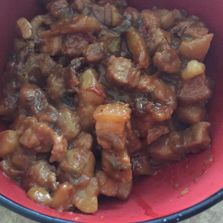 红烧肉炖土豆