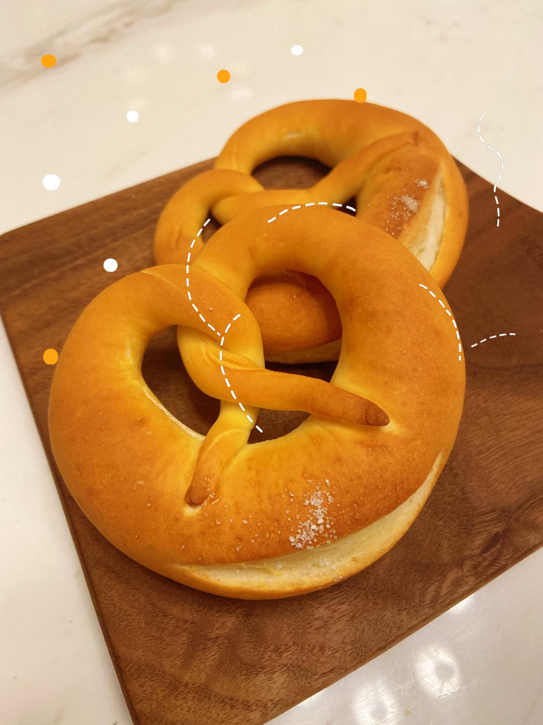德国结碱水面包 brezel            隔离食记3661566615的
