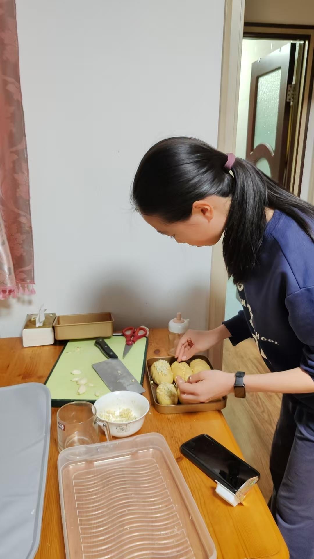 黄金芝士蒜香法式软面包｜芝香浓郁