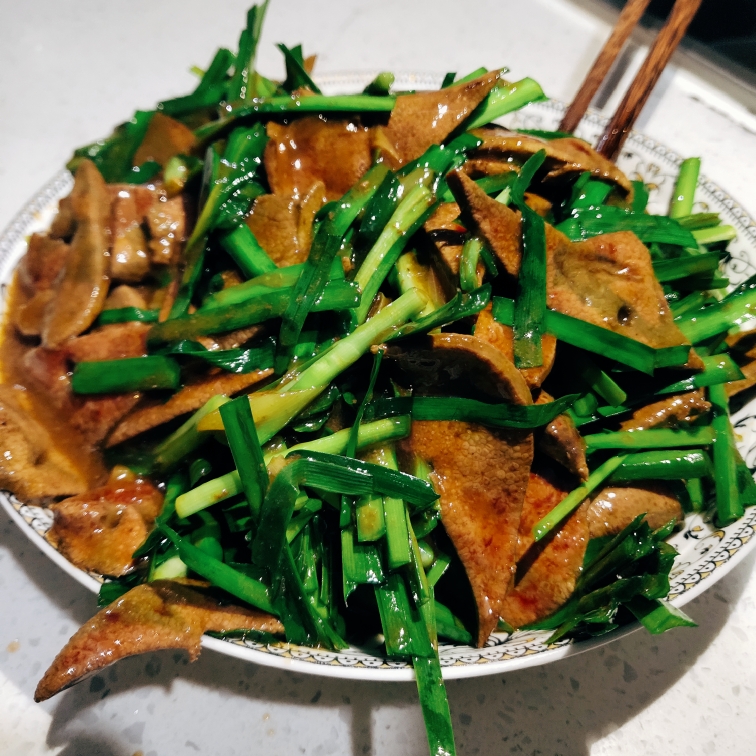 猪肝炒韭菜的做法