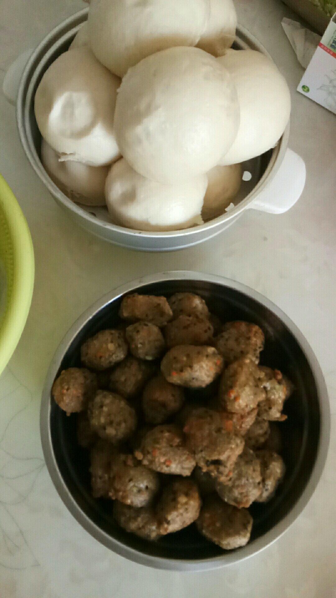 胡萝卜肉丸子