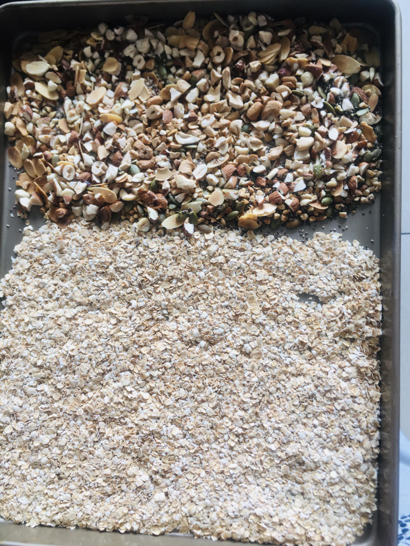 奶香燕麦坚果能量棒