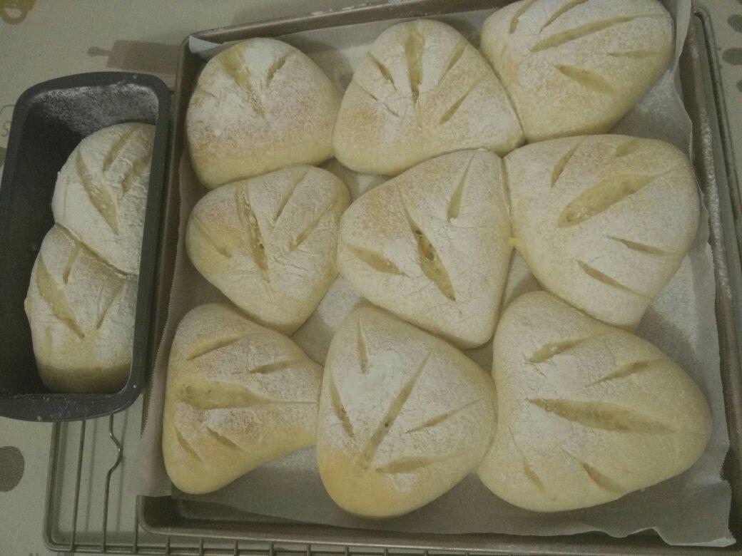咸香的玉米毛豆软欧包