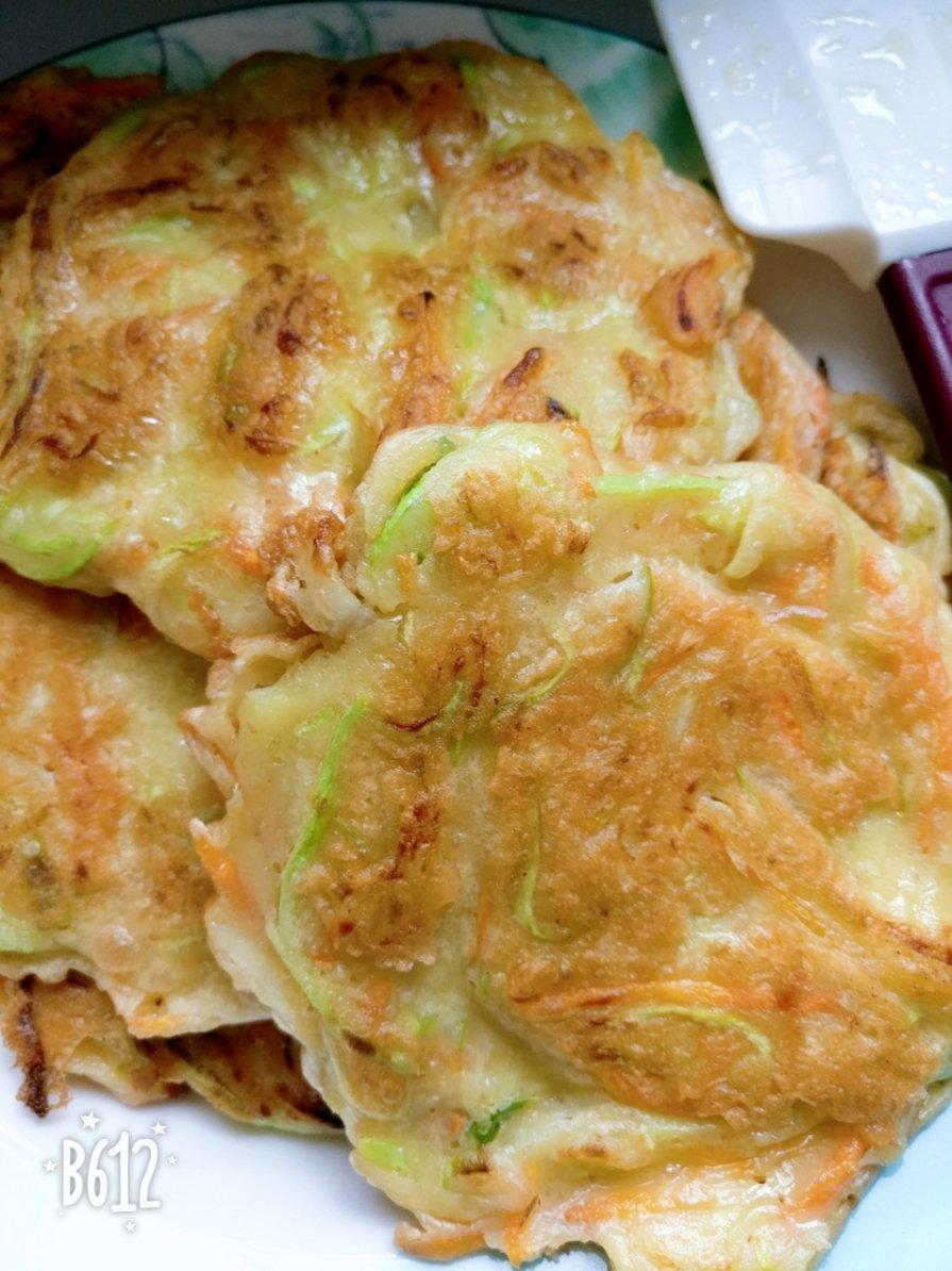 茭瓜胡萝卜鸡蛋饼