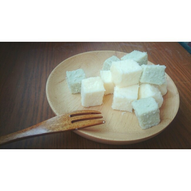 椰丝牛奶小方糕