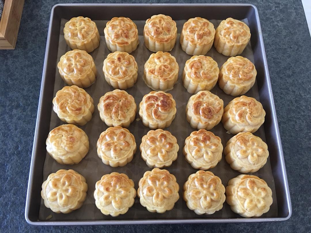 金沙奶黄月饼