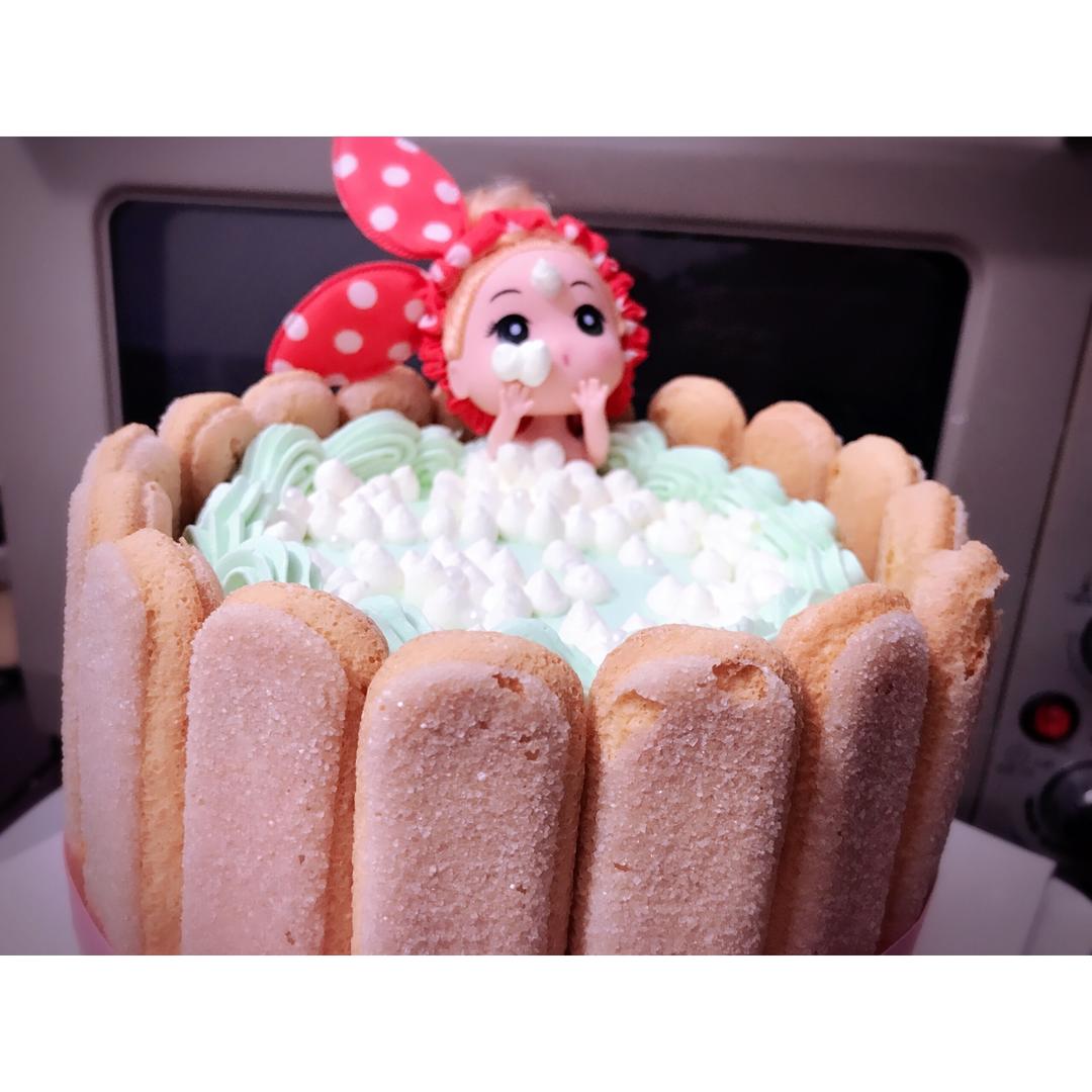 逍遥天天做的泡澡娃娃生日蛋糕(8寸)