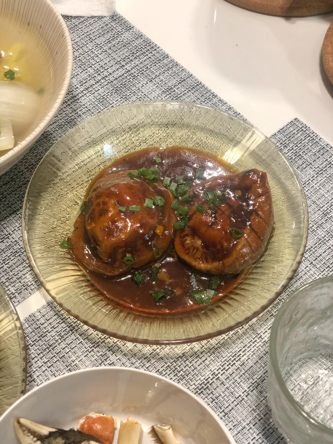 鲜嫩多汁，比鲍鱼还好吃红烧香菇