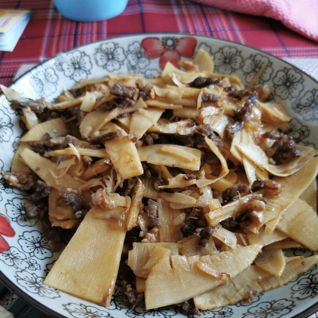 牛肉炒冬笋