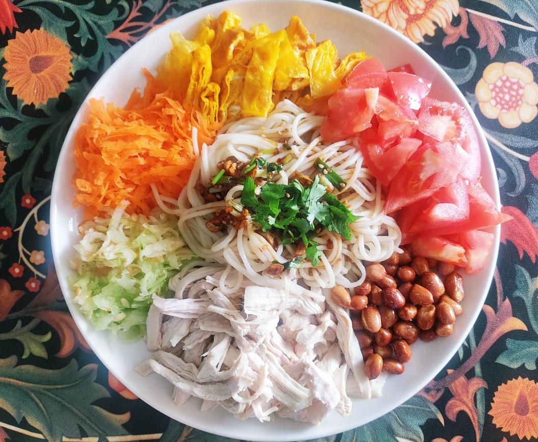 鸡丝凉面(快手菜)